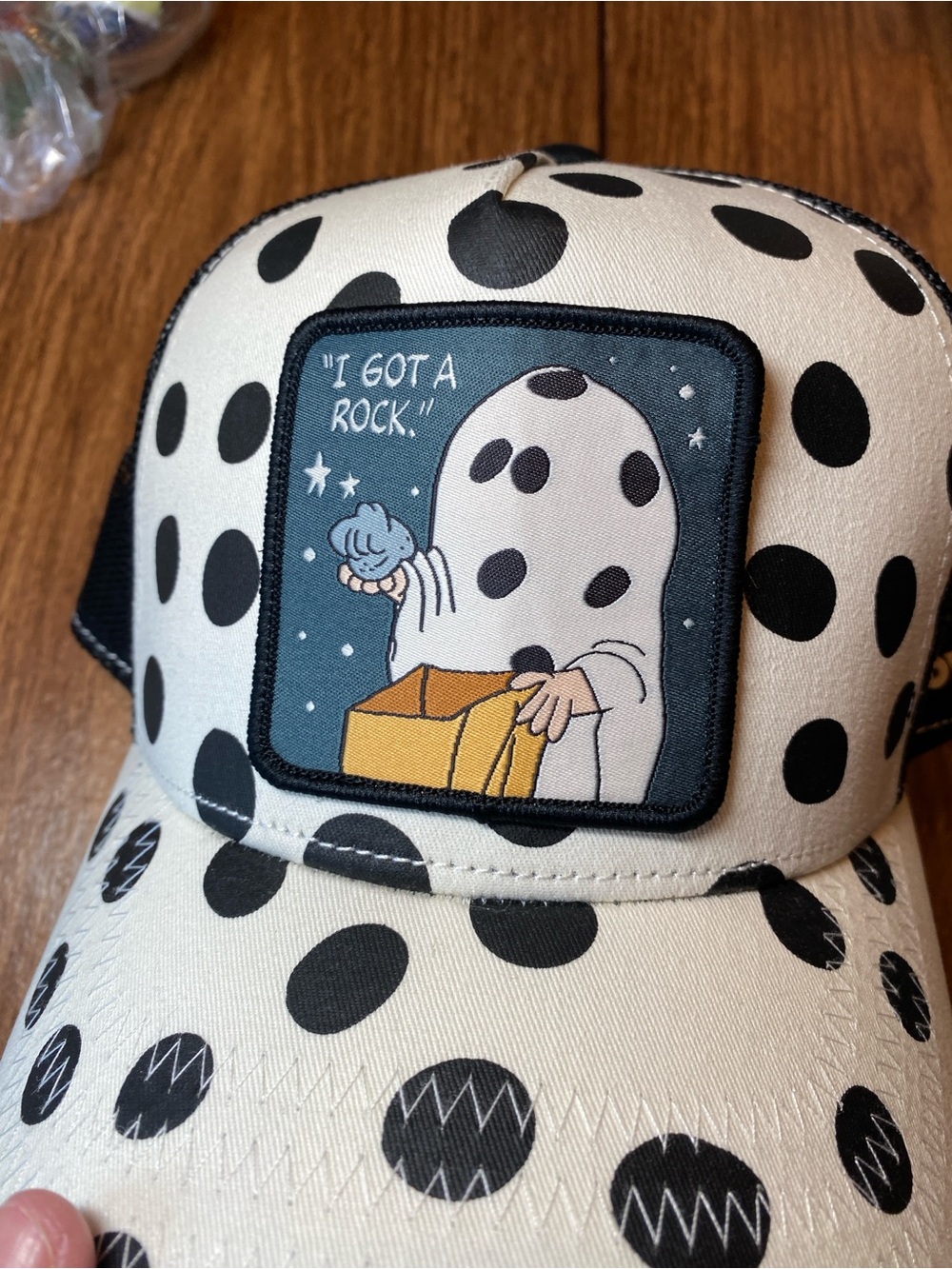 Overlord peanuts Charlie Brown Halloween I got a rock trucker hat - Picture 2 of 8